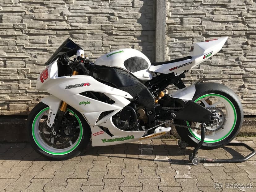 KAWASAKI ZX10R