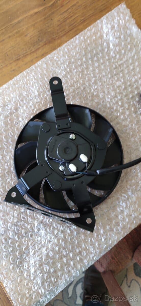 Honda CBR 600 F ventilátor chladiča