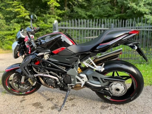 MV Agusta Brutale 1090R