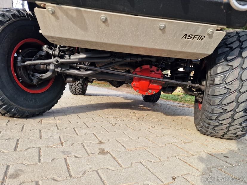 JEEP Wrangler ARB 4.0 Sahara A/T4 180k (benzín)