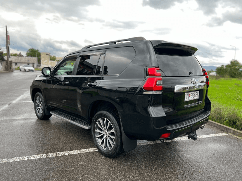 Toyota Land Cruiser 2.8 D-4D Executive A/T