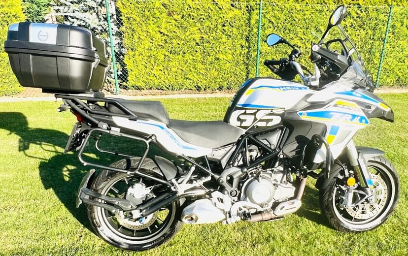 BEnelli TRK 502 Traveler 6/2020,4400km,kufr,kryt motoru