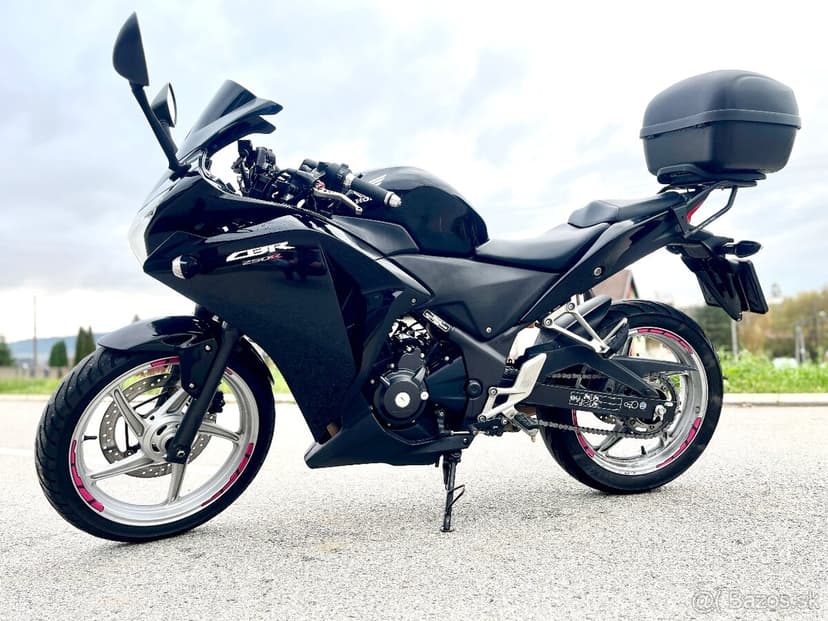Honda CBR250r