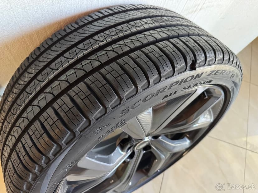 23´´ kolesá originál Range Rover Sport- letná sada