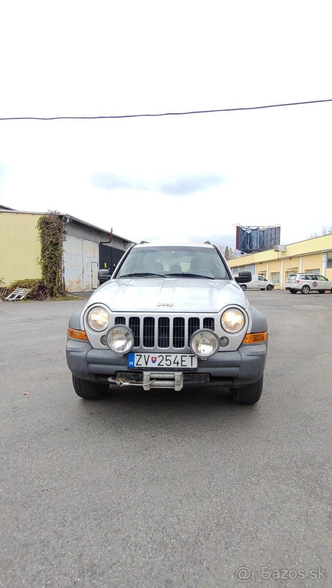 Predám Jeep Cherokee KJ 2.8 CRDi 120KW Manuál 6st