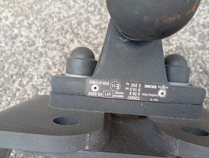 Toyota hilux ťažné zariadenia