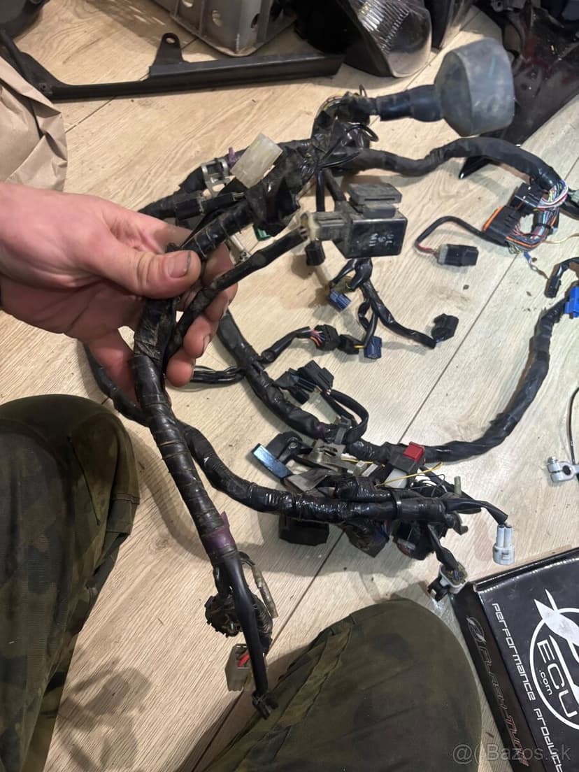 Elektricky svazek na Yamaha R1 09-11 plus quickshifter