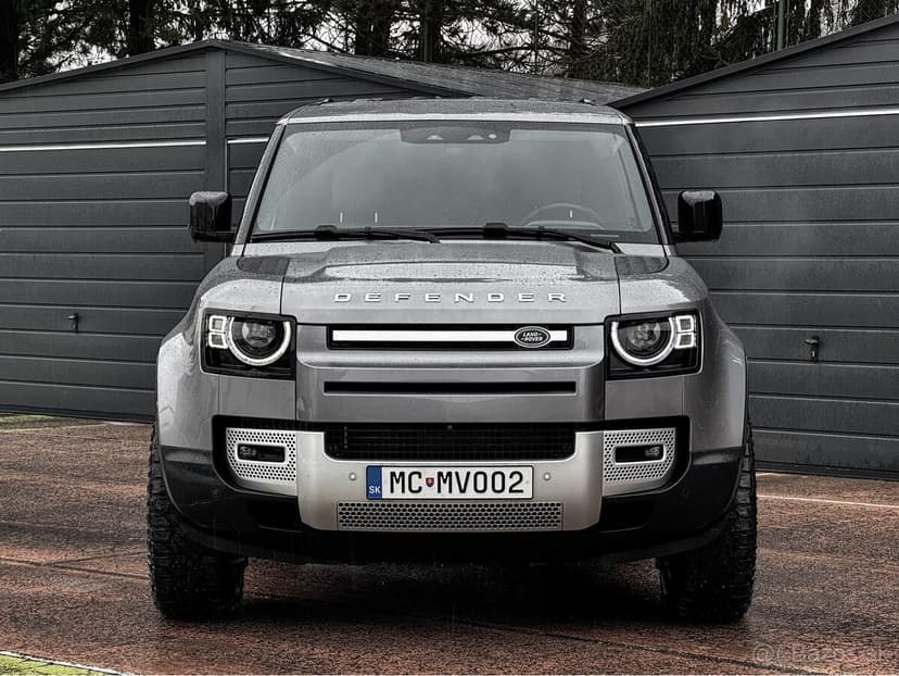 Land Rover Defender 90 3.0L Diesel