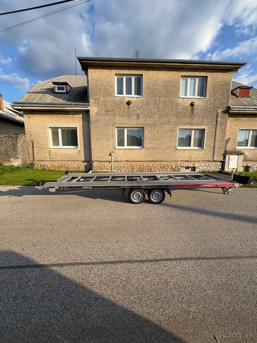 Autoprepravník 3,5T sklopný