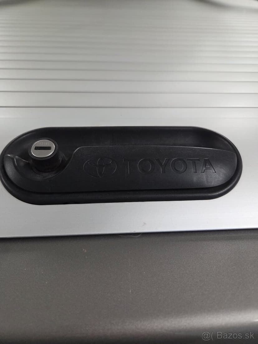 Hard Top Toyota Hilux