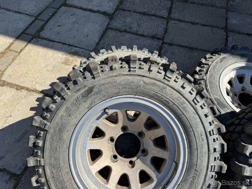 Predám kolesá s pneu T3 235/75 R15