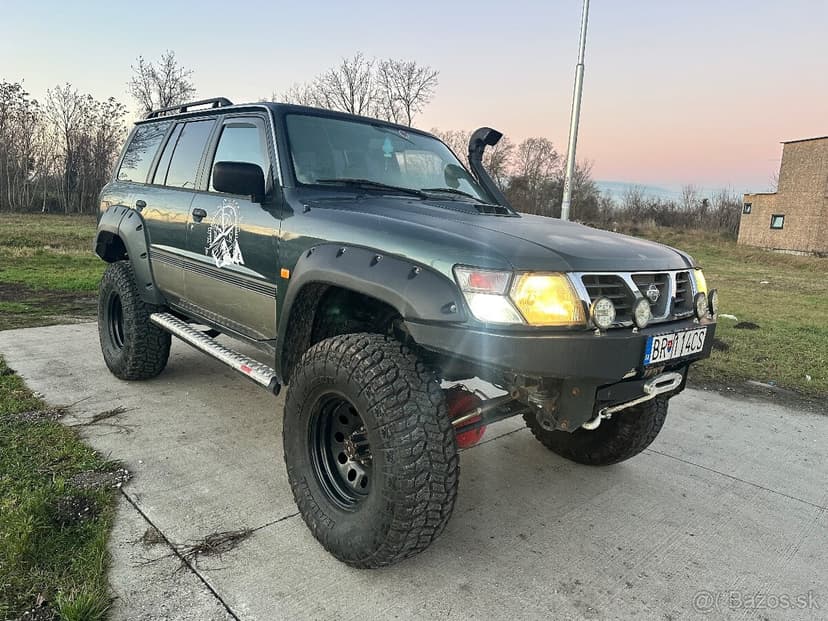Nissan Patrol  3.0L