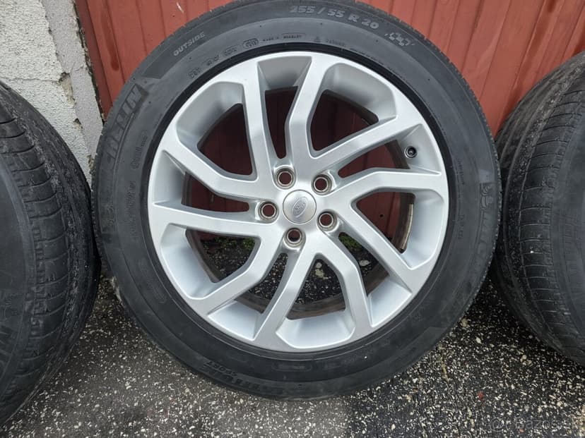 letne kolesa na LAND ROVER DISCOVERY r20 255/50 r20