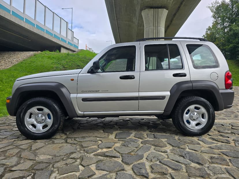 Jeep Cherokee 2,5CRD SPORT // MANUAL //  BEZ KOROZIE //