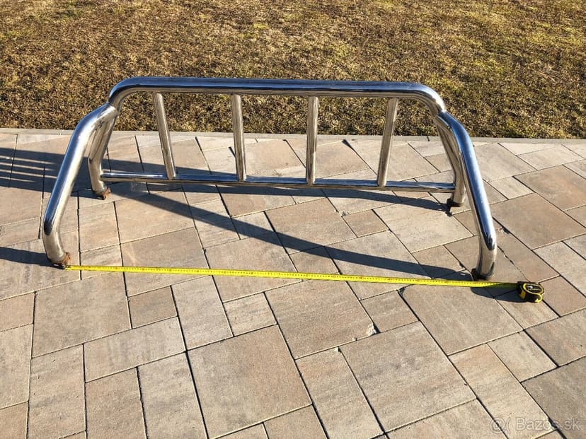 Ochranný rám na korbu hilux