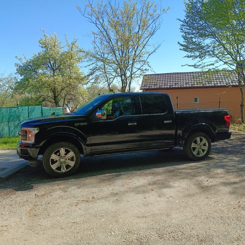 Predám USA pickup Ford F150 PLATINUM 2020