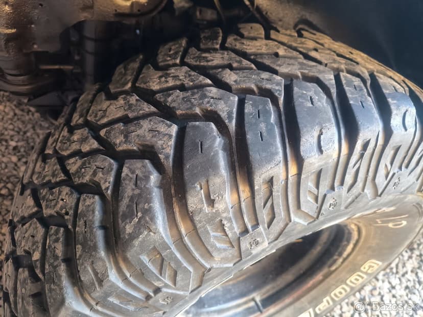 6x139.7 R15 35x12,5 Cooper