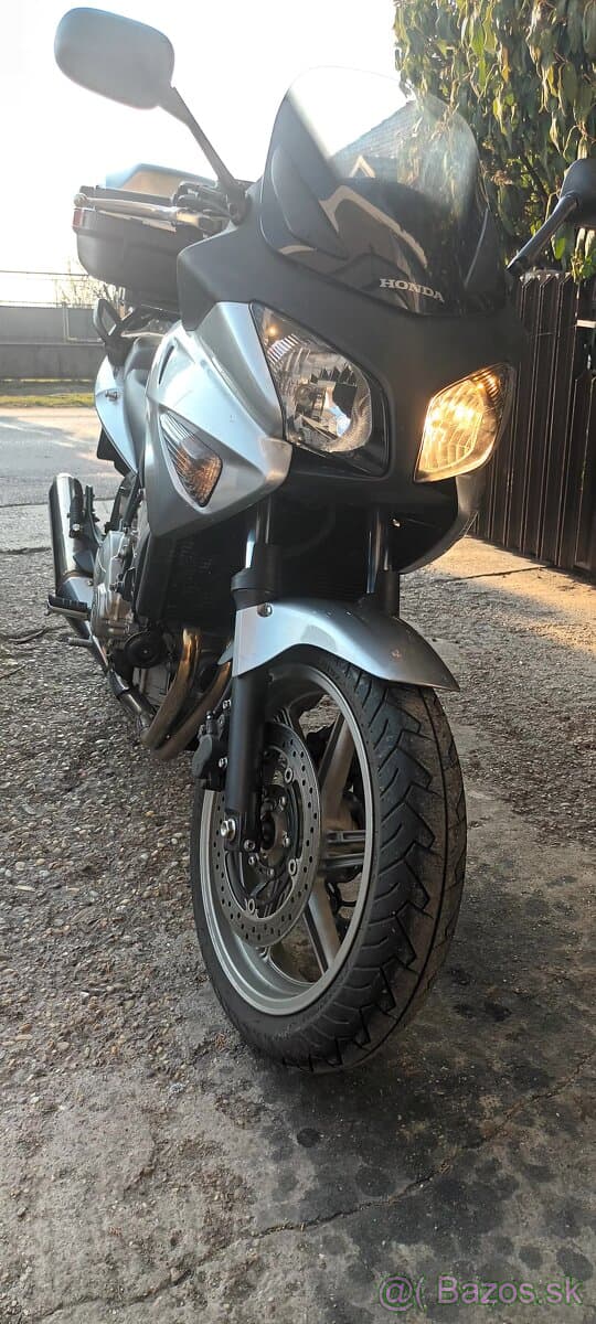 Honda CBF 600