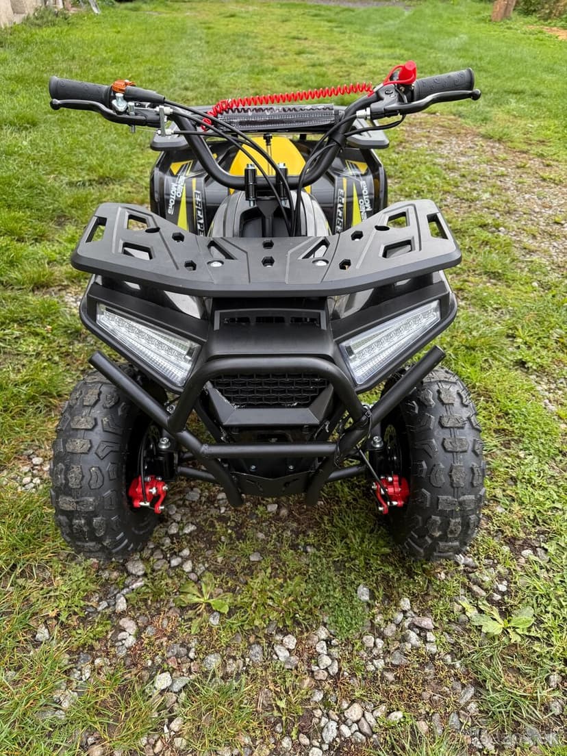 Detská benzínová štvorkolka