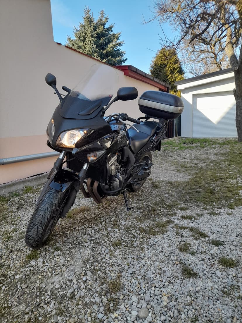 Honda cbf 600