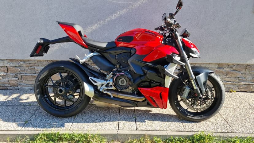Ducati Streetfighter V2 (2022/8) v záruke