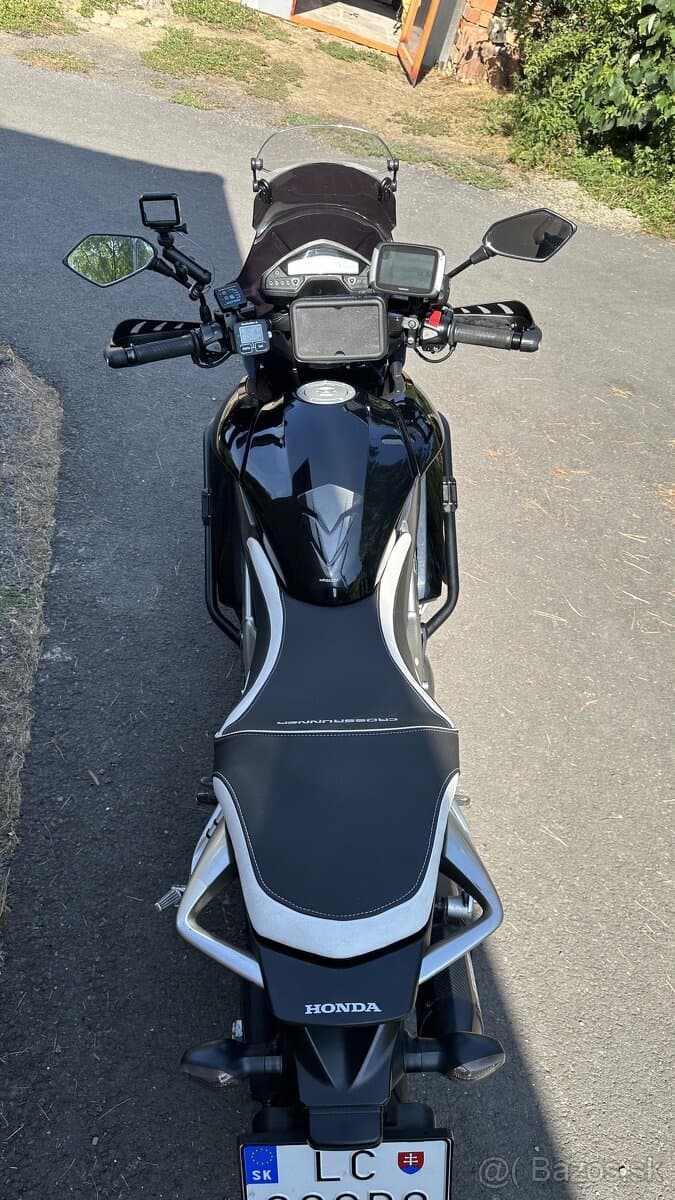 HONDA VFR 800 X CROSSRUNNER