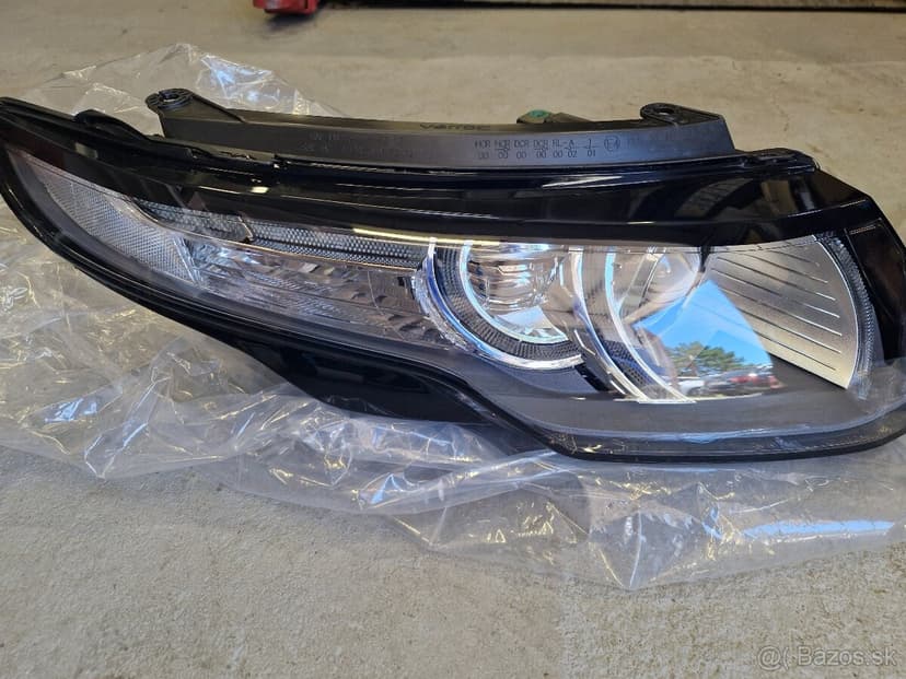 RANGE ROVER EVOQUE -predné svetlá (xenon)nové