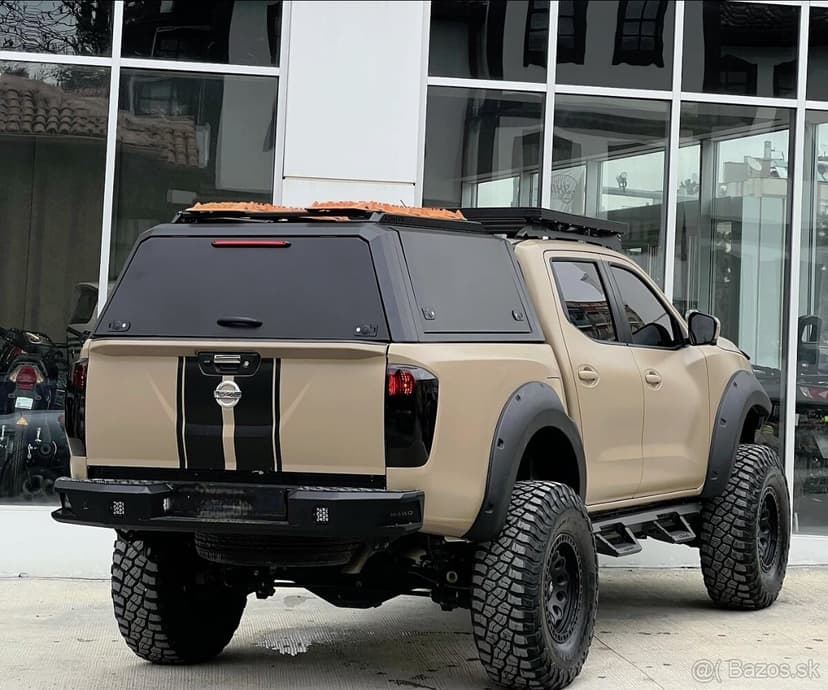 Zadný pevnostný náraznik Nissan Navara D40, D23 /NP300/