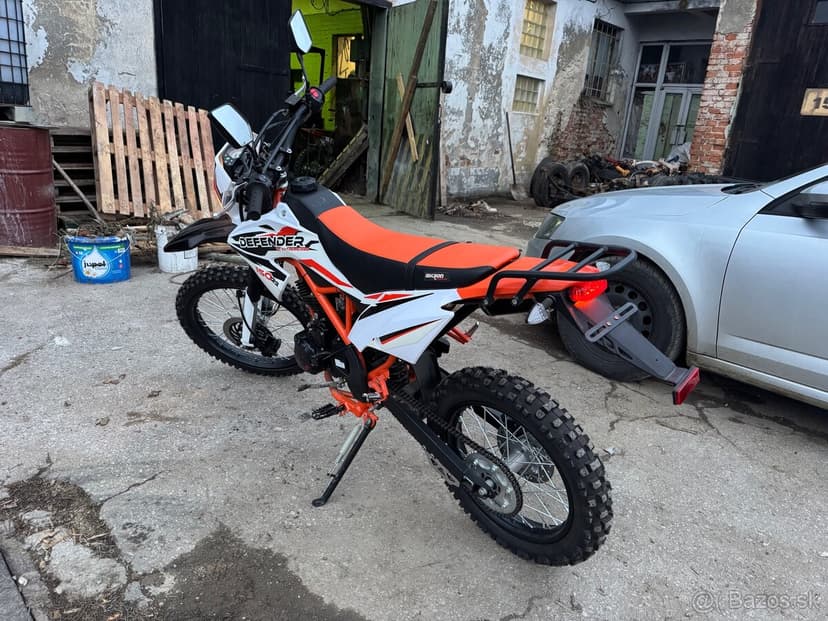 Enduro Defender 150cm3 2roky