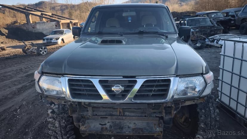 Rozpredám na náhradné diely Nissan patrol y61 2.8td motor up