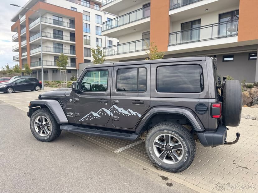 Jeep Wrangler Sahara 2018 – 147 kW – Automat – TOP stav