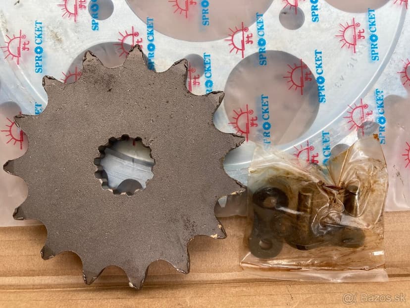 Nové reťazové kity-Suzuki GSX 400 F