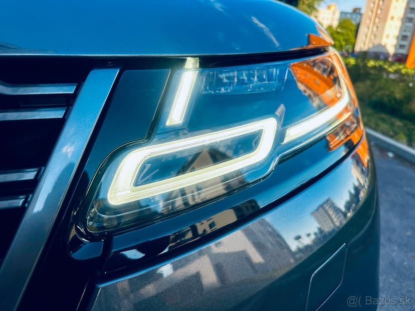 Land Rover Range Rover Velar 2.0D R-DYNAMIC Možná výmena