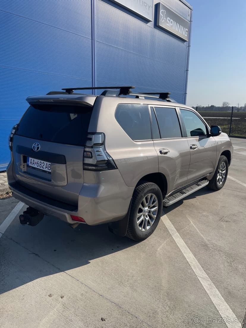 TOYOTA LAND CRUISER MY23 Executive 2,8 D‐4D (204 k)