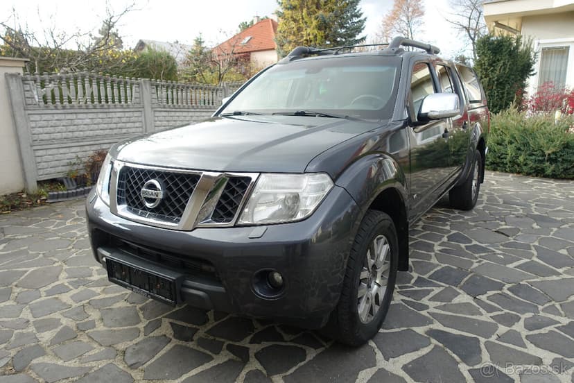 Nissan Navara DoubleCab 3.0 V6 dCi Platinum A/T 4WD