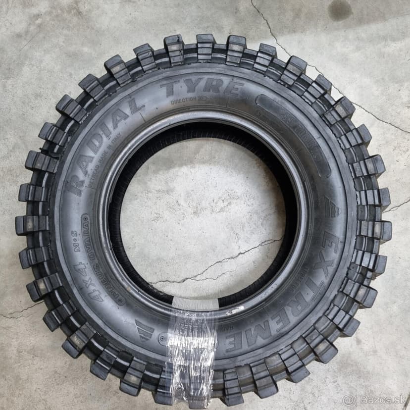Letné Offroad pneumatiky 255/70 R16 RADIAL