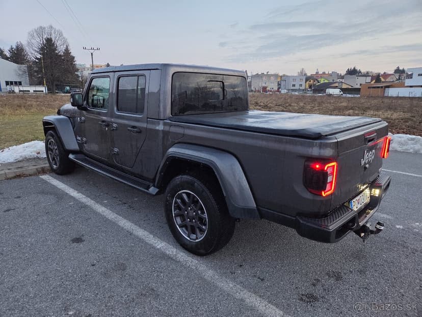 Jeep gladiator
