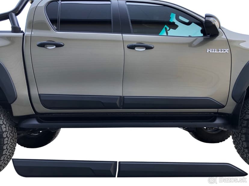 Ochranné oplastovanie dverí Toyota Hilux 2016 -