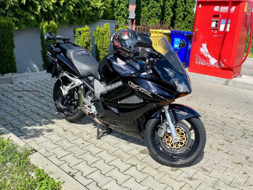 Honda VFR 800