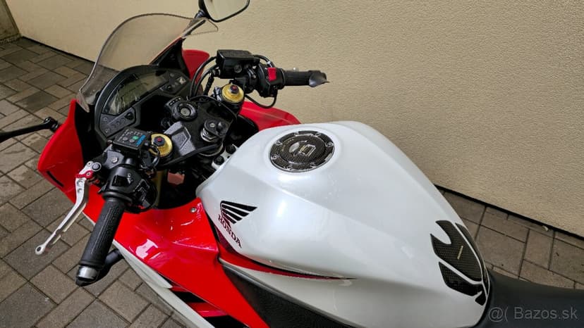 Honda CBR600F PC41