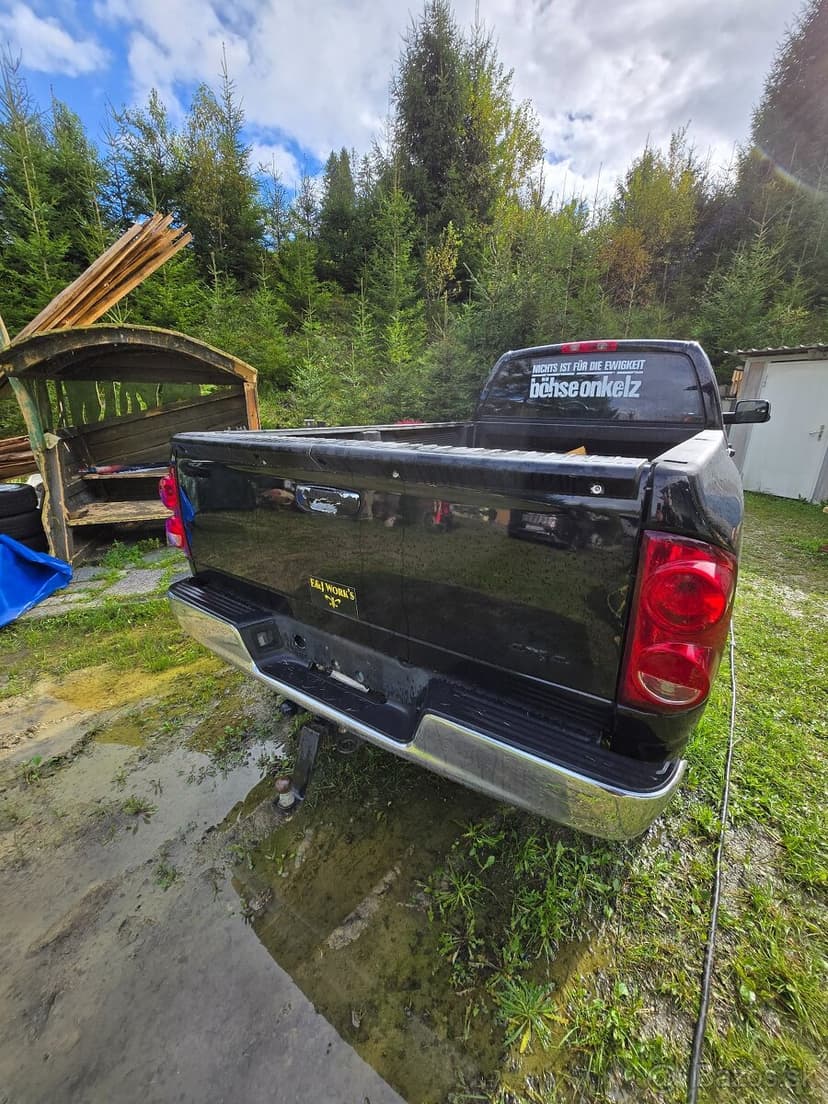 Dodge ram 1500 5.7 hemi