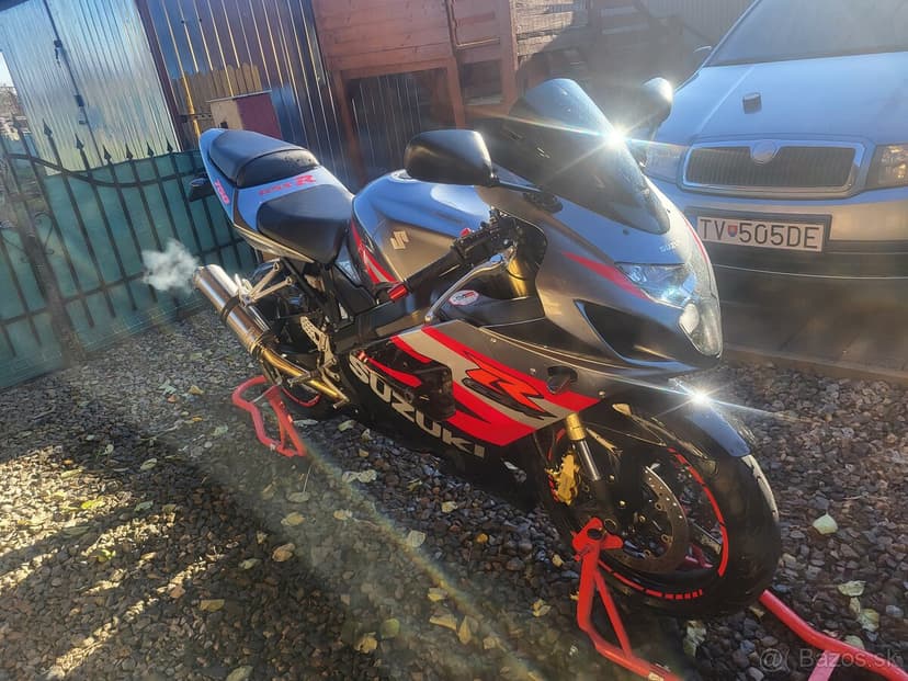 Suzuki gsxr 750