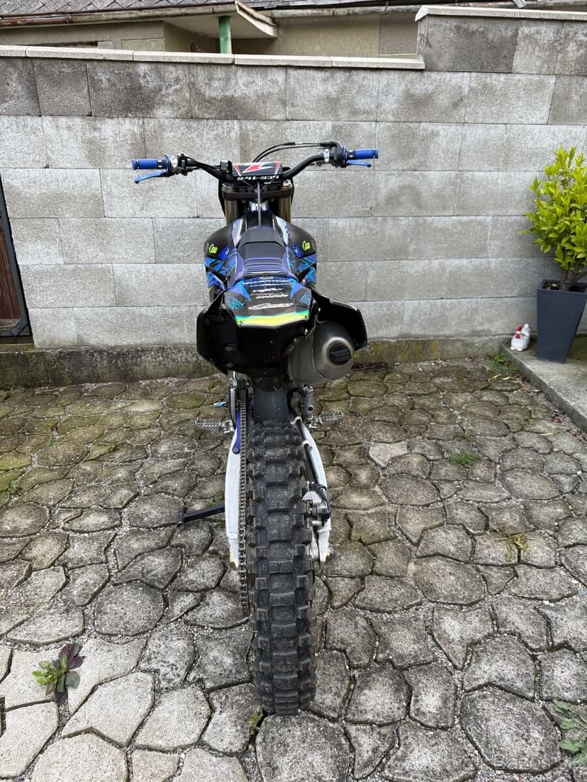 Predám Yamaha yz250f 2017