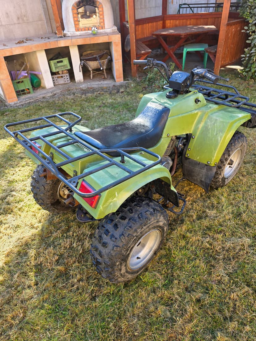 Predám ATV štvorkolku 250ccm manuál