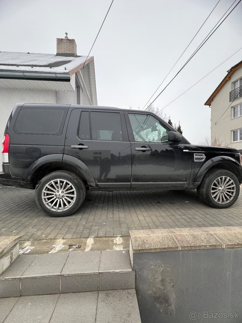 Land Rover Discovery 4