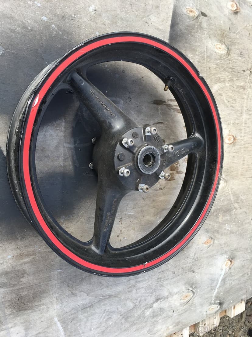 Predne a Zadne Kolesa