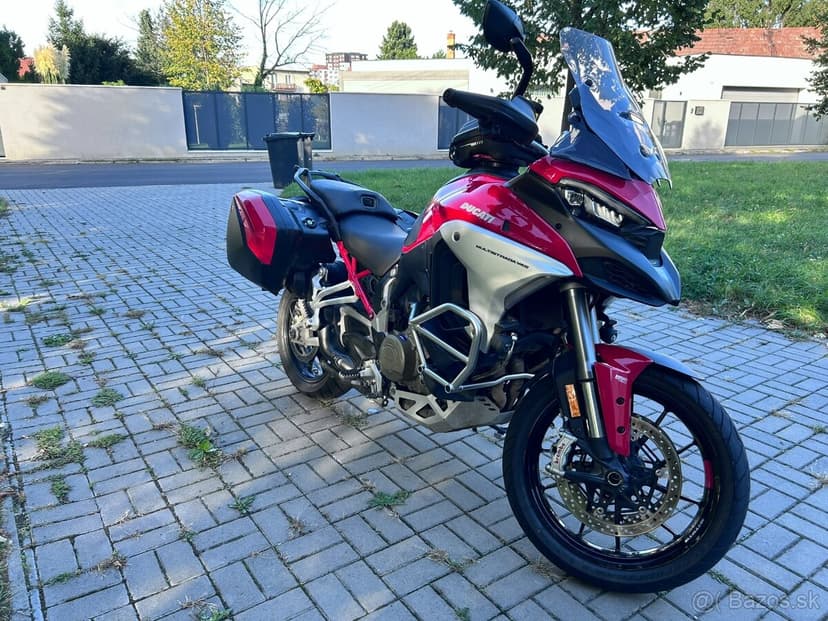 Ducati Multistrada V4S, v zaruke