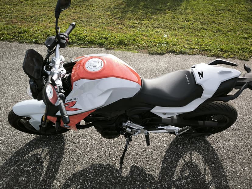 Bmw f900r