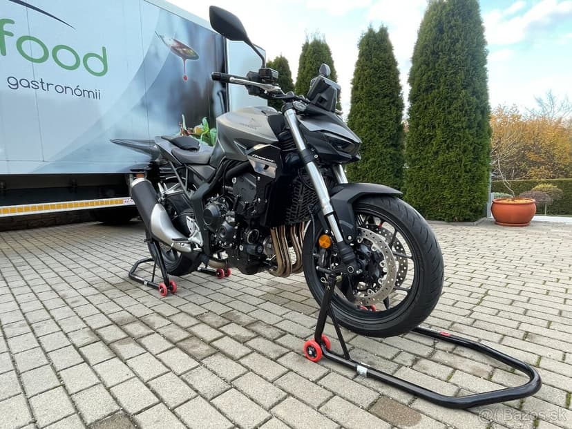 Honda CB 1000 Hornet 2025