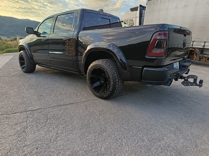 DODGE RAM 1500 LIMITED